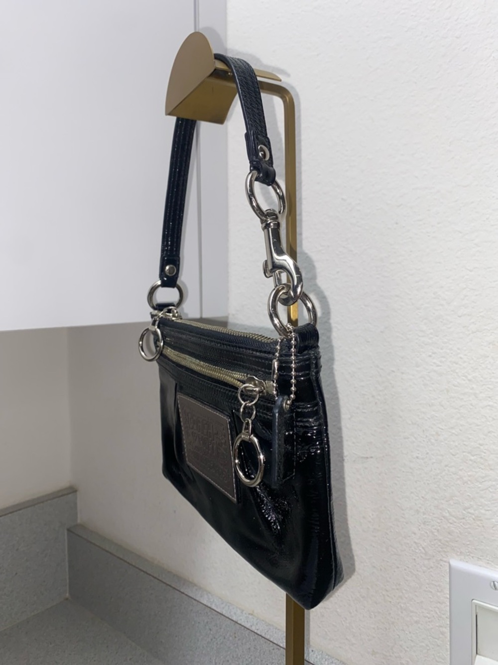 Coach Poppy Vintage Black Patent Mini Shoulder Bag with Silver Hardware EUC - Picture 4 of 15